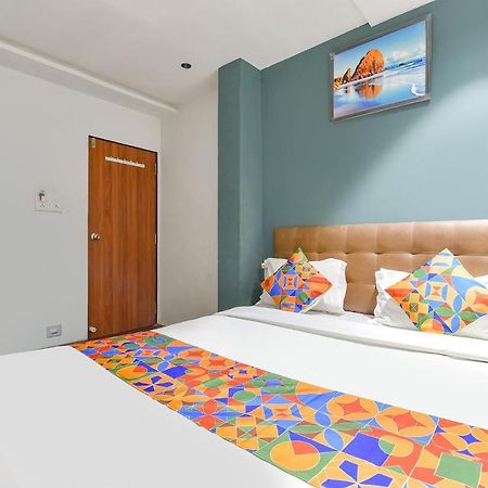 Fabhotel Nidhivan, Udhna Junction Surat Exterior foto