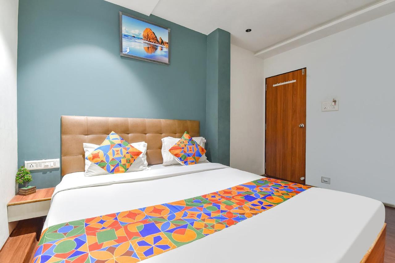 Fabhotel Nidhivan, Udhna Junction Surat Exterior foto